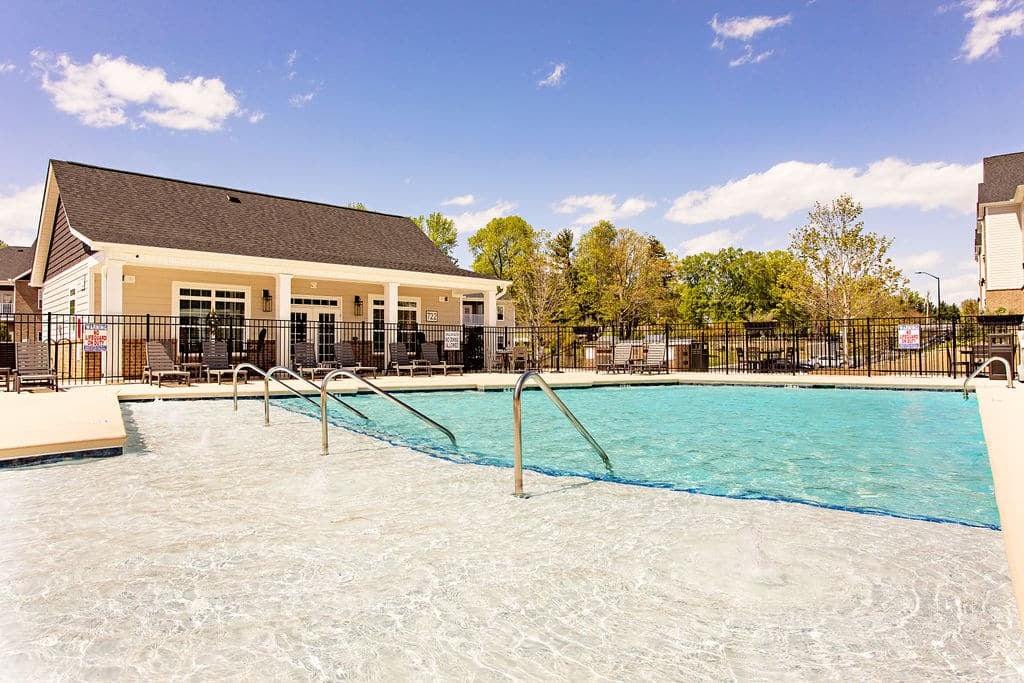 The pool at 1188 at Solomon