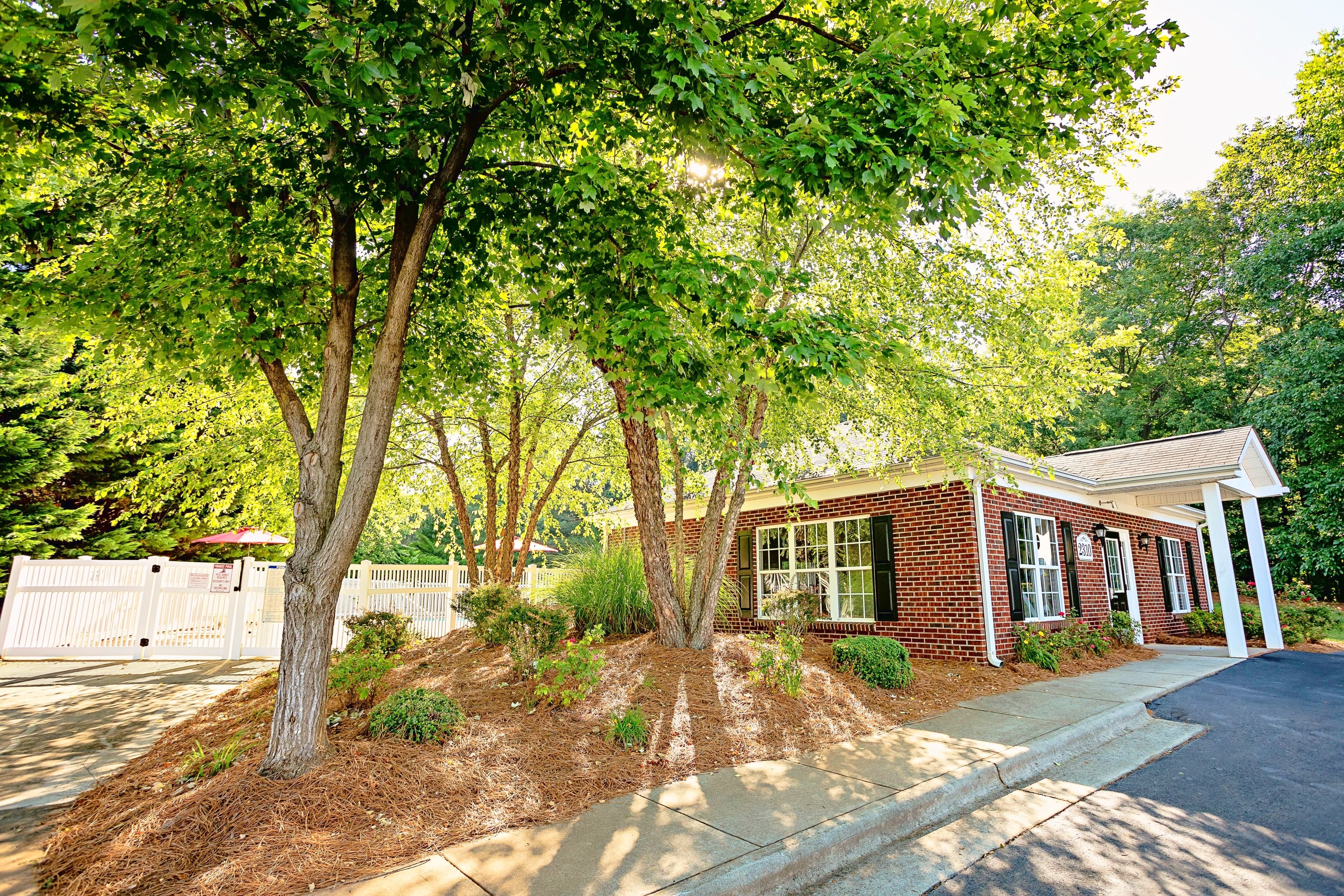 On-stie Amenities at Bromley Park