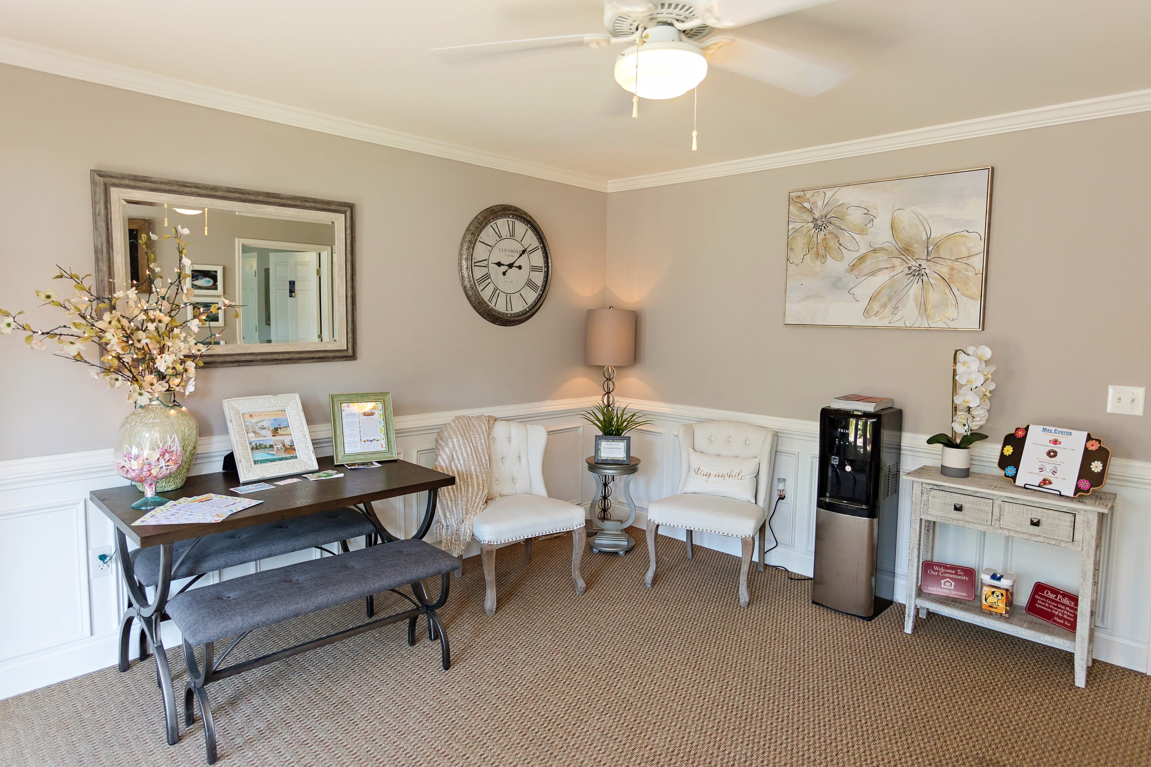 The clubhouse lounge at Bromley Park