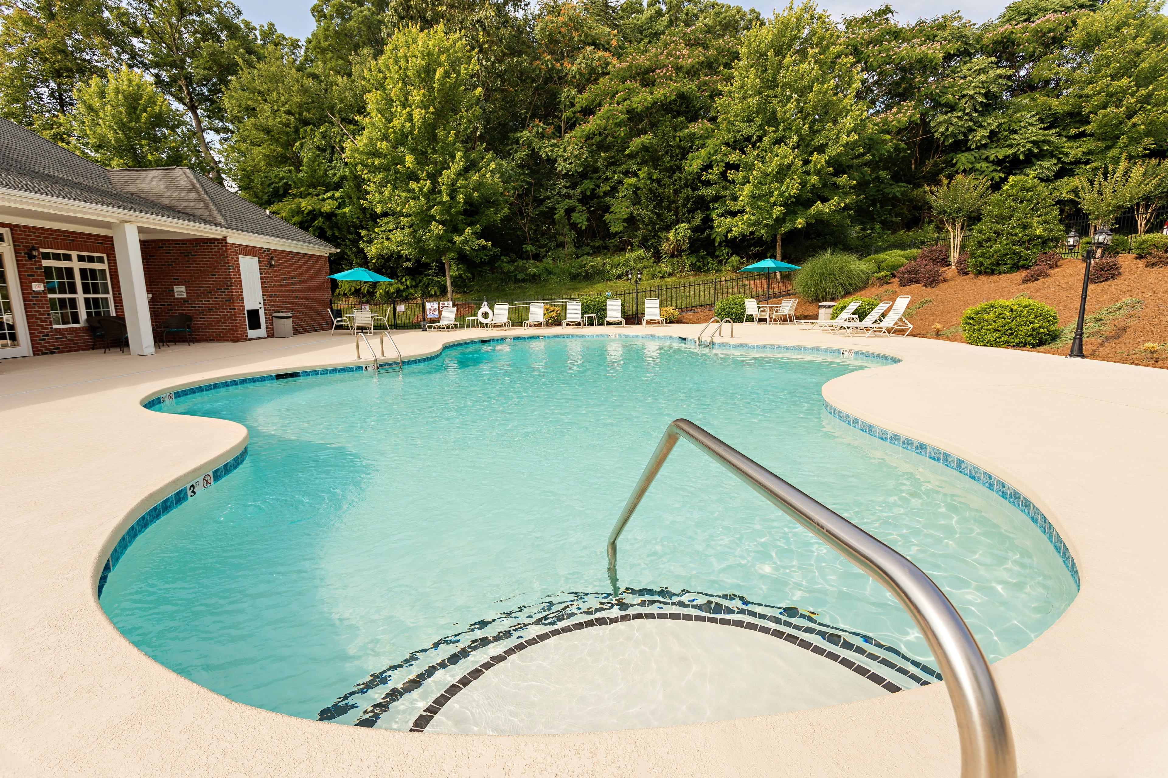 The pool at Providence Pointe