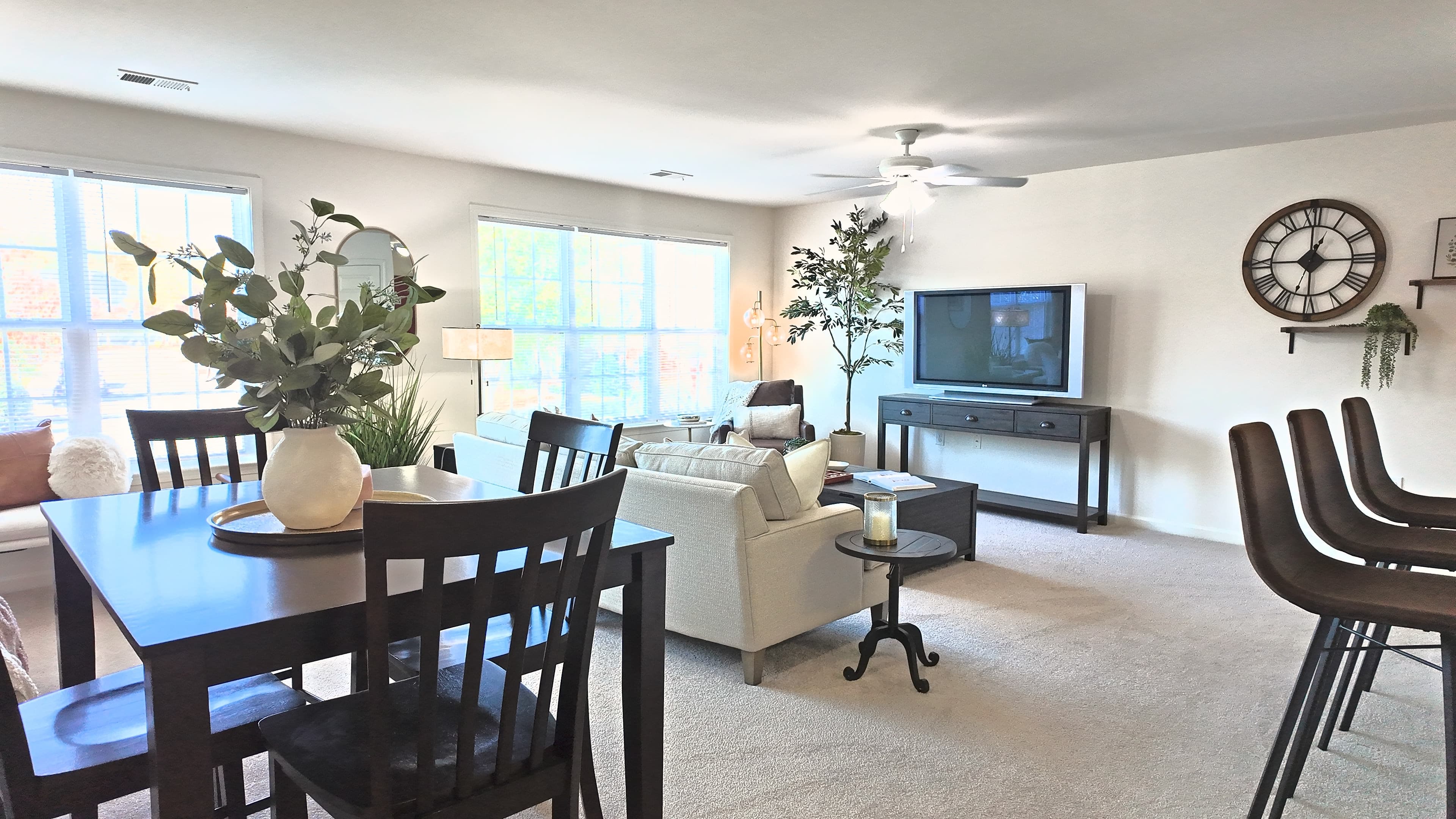Spacious Living Rooms at The Pointe at Peters Creek