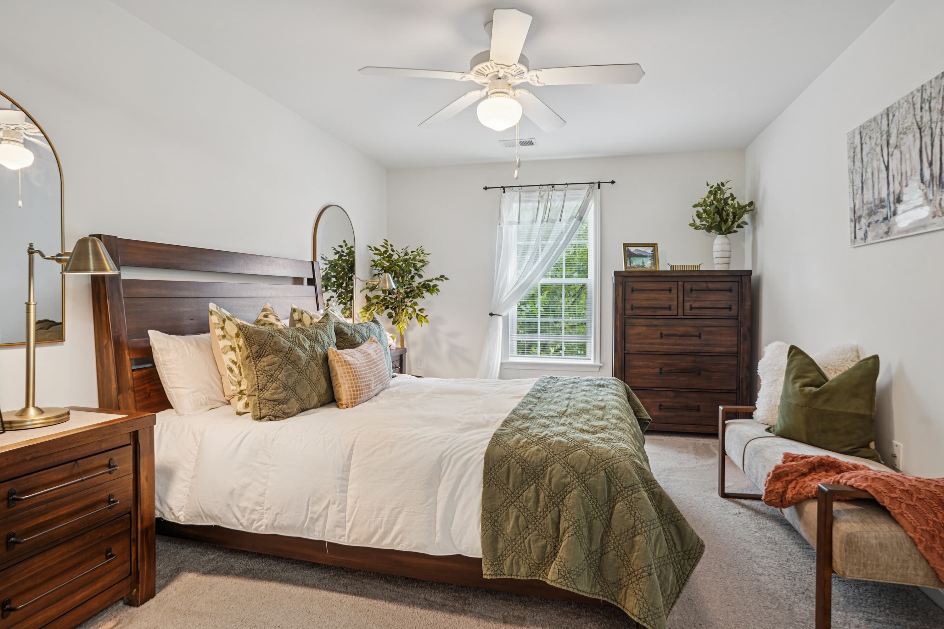 Comfortable bedrooms at The Pointe at Robinhood Village